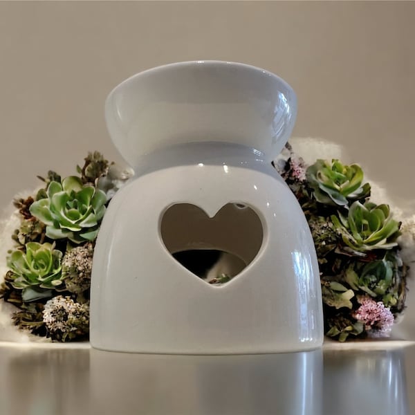 Quemador de cera de cerámica blanca con diseño de corazón, lindo patrón simple, regalo perfecto para mamá o hija, quemador de luz de té tradicional para derretimientos de cera