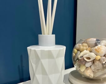 Geometric Reed Diffuser: Vegan Eco Home Fragrance Gift
