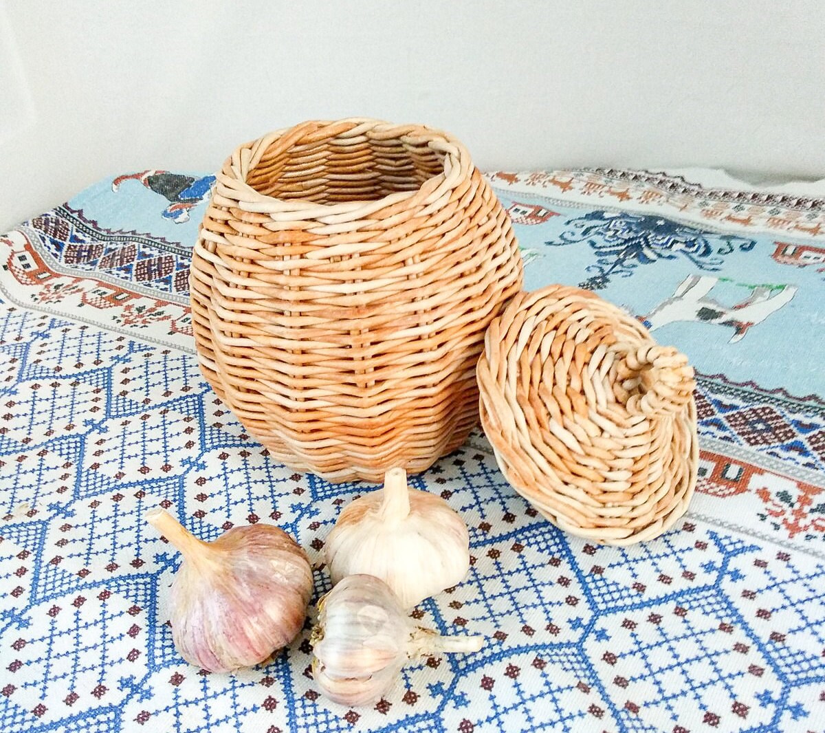 For the storage of garlic Garlic keeper Basket woven durable Etsy