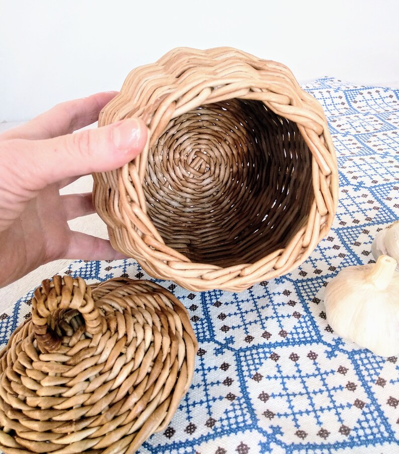 For the storage of garlic Garlic keeper Basket woven durable Etsy