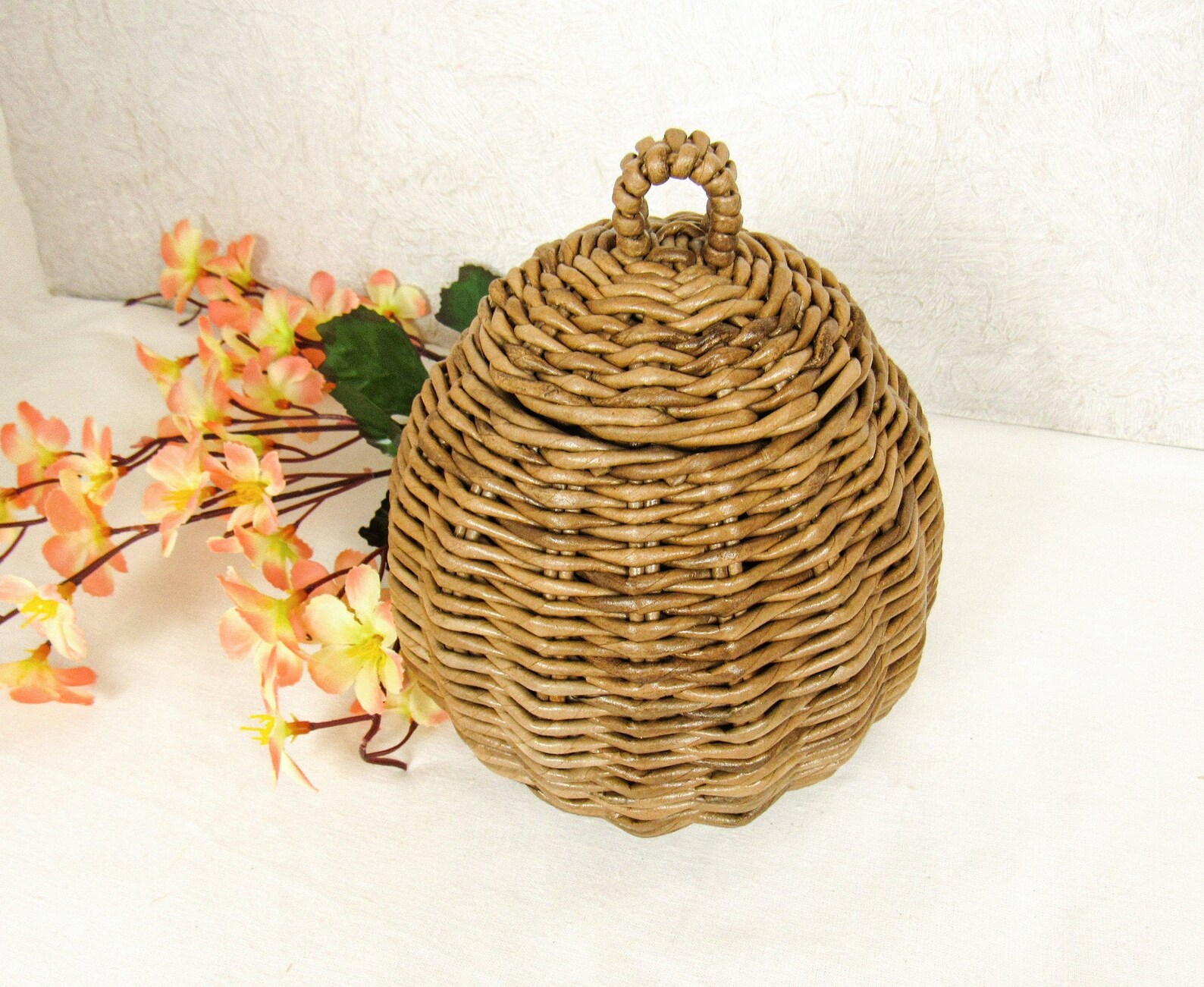 Wicker handmade lidded garlic basket for storage kitchen Etsy