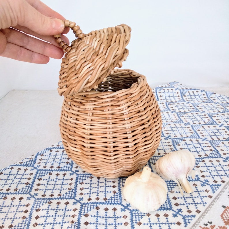 For the storage of garlic Garlic keeper Basket woven durable Etsy