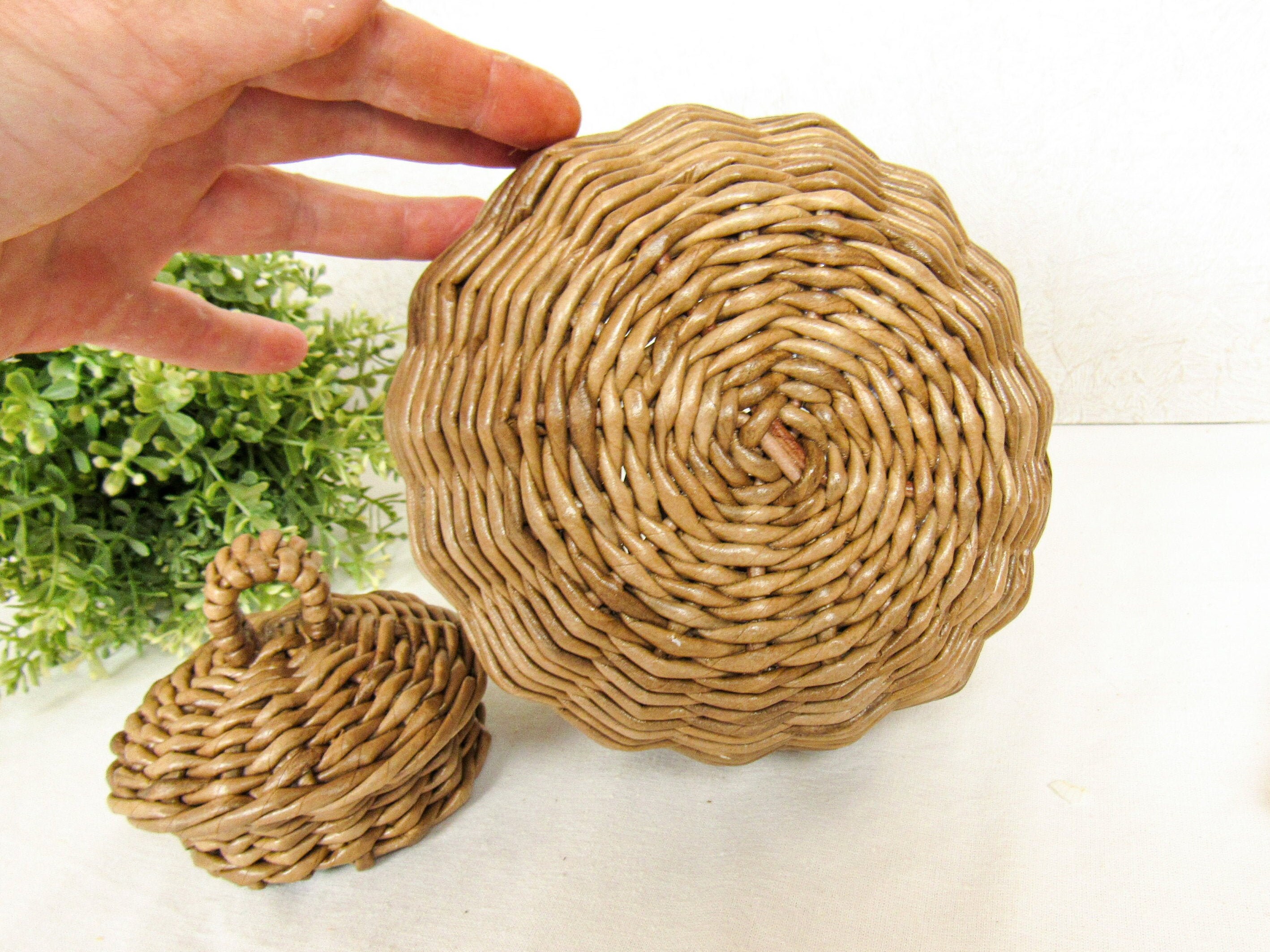 Wicker handmade lidded garlic basket for storage kitchen Etsy