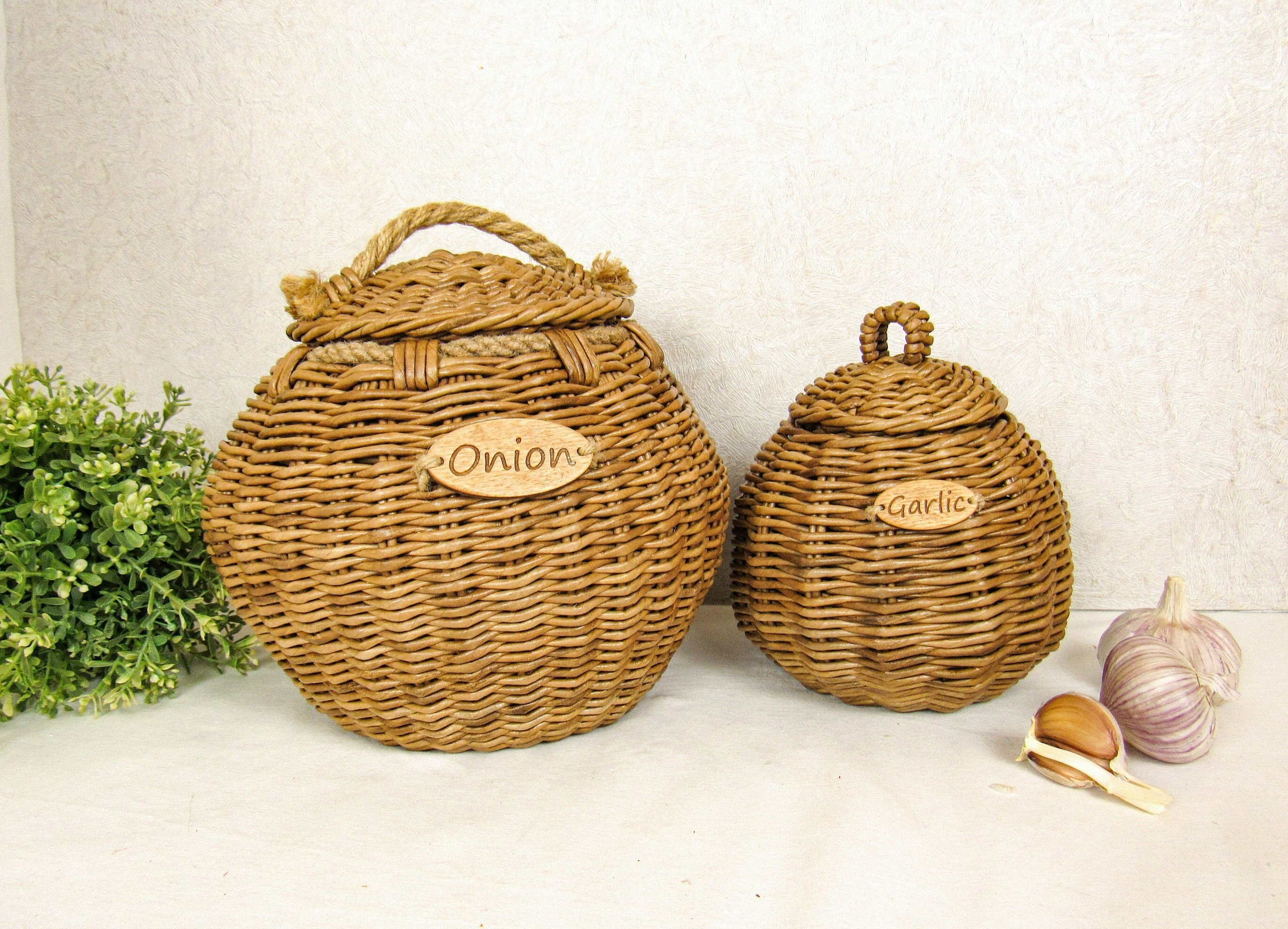 Wicker handmade lidded garlic basket for storage kitchen Etsy