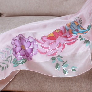Mooie bloemen hand geschilderde zijde sjaal, vierkante zijden sjaal, Luxe zijden sjaal, zijden hoofdsjaal