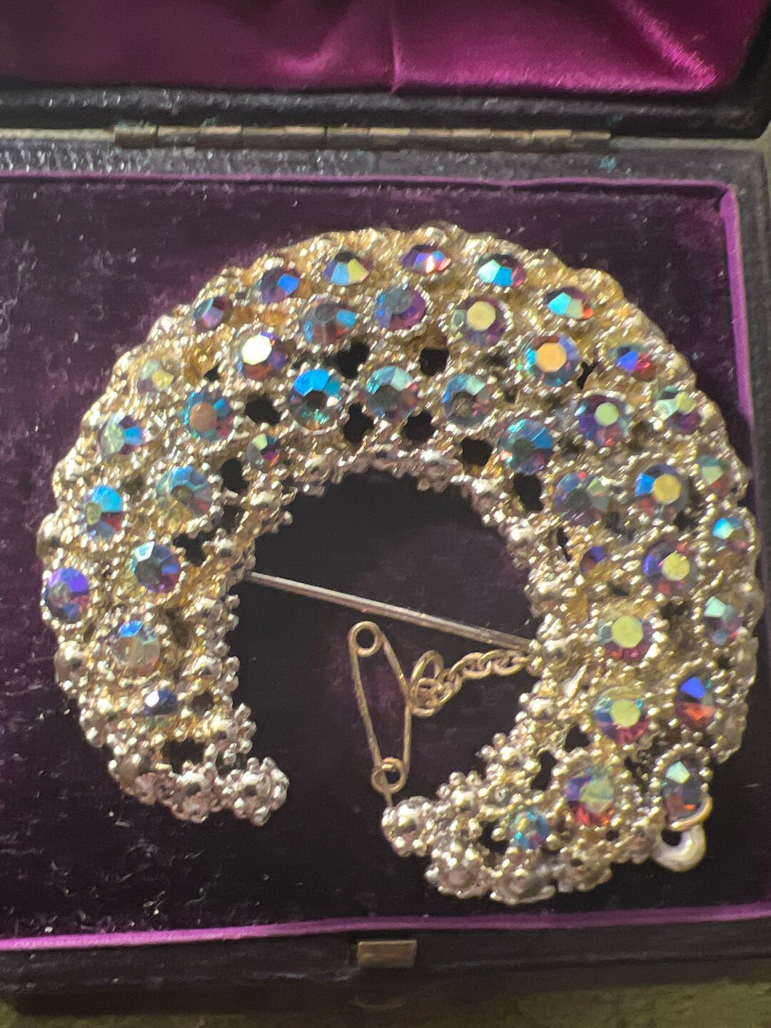 Belle Broche Chat En Métal Doré Avec Strass - Bijou Fantaisie Mignon Et Brillant