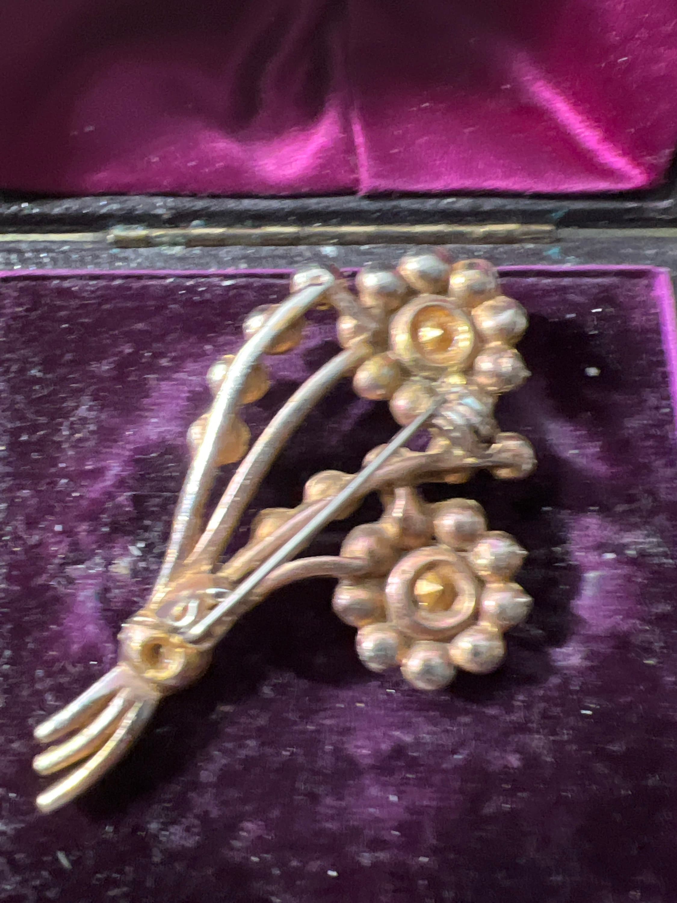 Jolie Broche Fleurie Verte Et Blanche - Sans Marque - Neuf Sans Boîte - Accessoire Chic