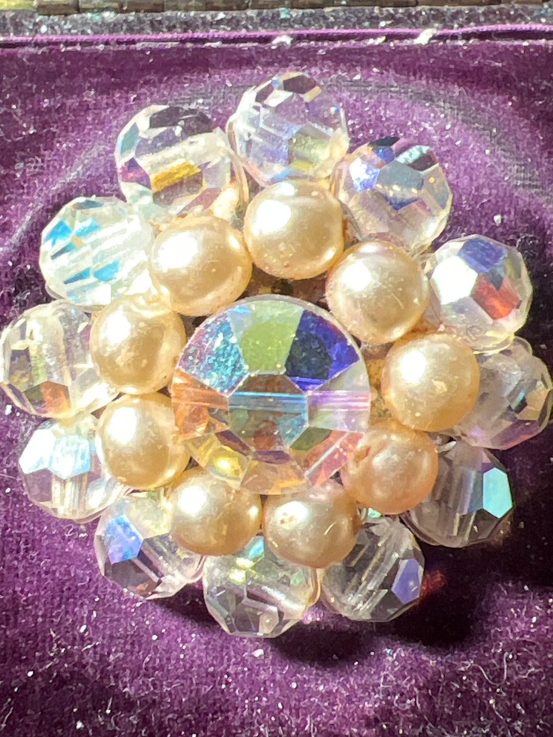 Broche Ancienne Dôme – Cristaux Verts Et Améthystes – Parure De Bijou Vintage