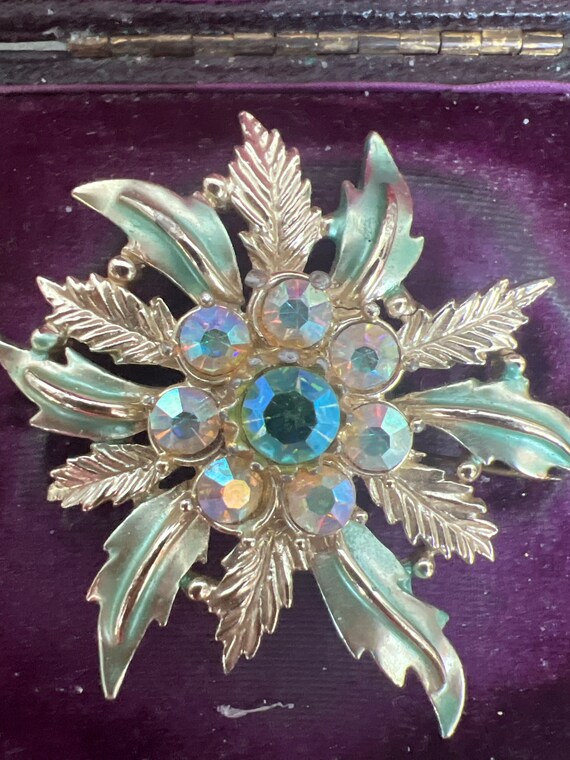 Broche Métal Doré émaillé Et Strass - Superbe Bijou Fantaisie - Neuf Sans Emballage