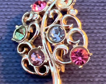 Pretty metal snd glass brooch