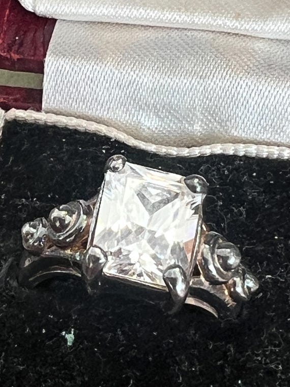 solid silver and glass size M ring - image 1