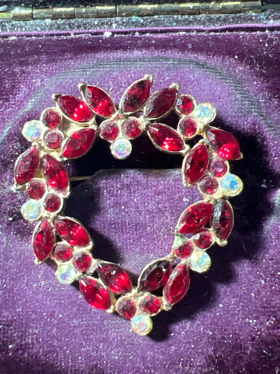 人気商品 Red Glass and Metal Brooch - Etsy Canada その他
