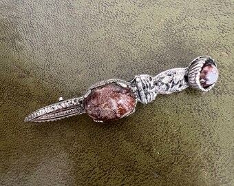 Scottish agate and metal brooch