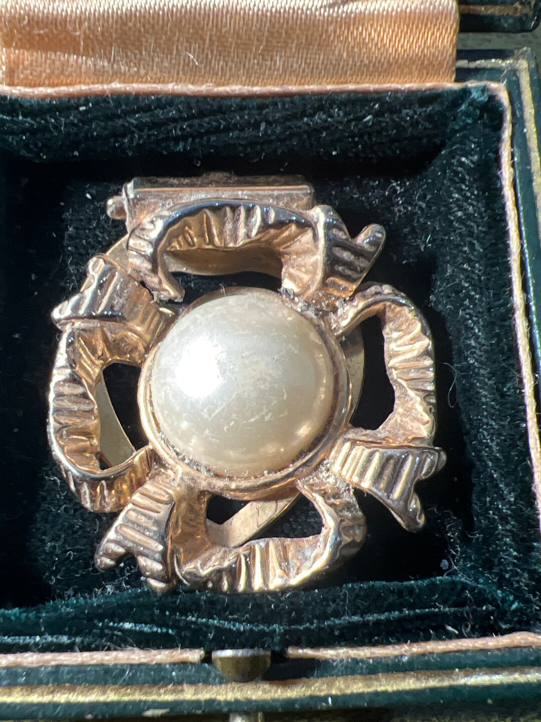 Broche soleil ancienne astres étoiles lune bronze doré England vintage