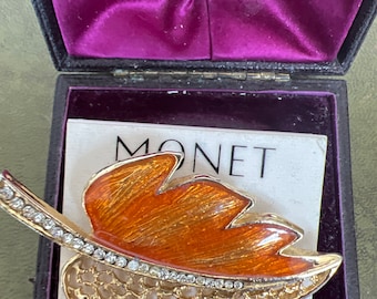 Stunning Monet metal and enamel brooch