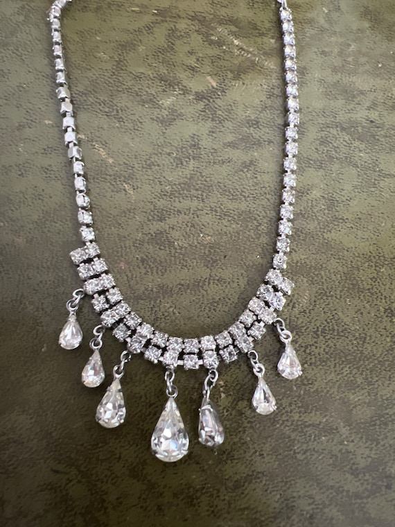 Pretty crystal and diamanté necklace - image 1