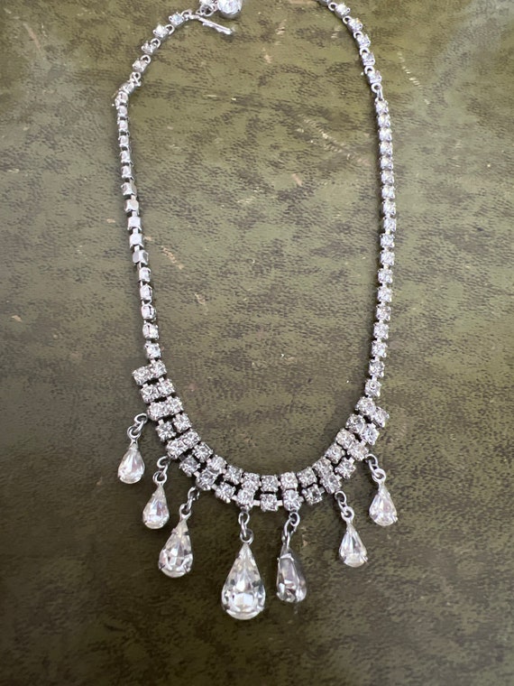 Pretty crystal and diamanté necklace - image 2
