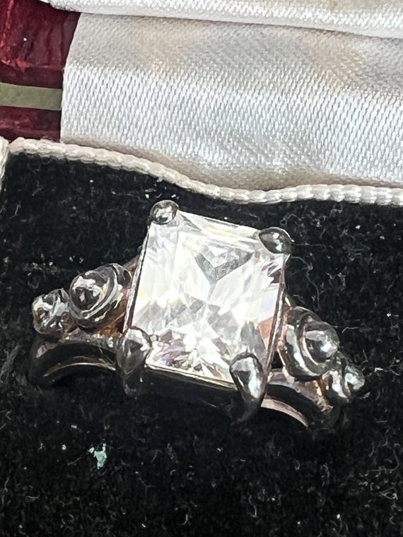 solid silver and glass size M ring - image 2