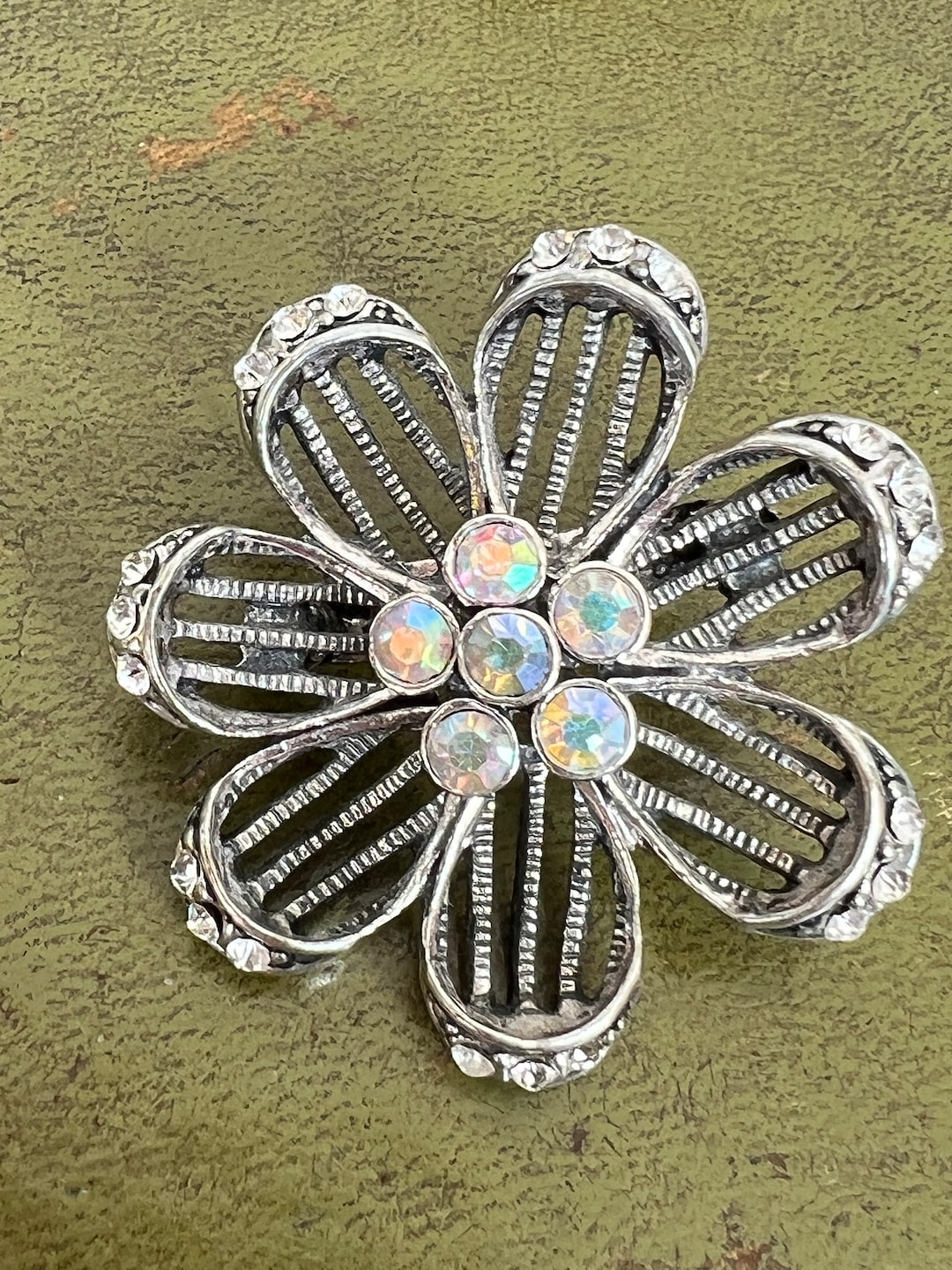Broche En Métal Argenté MIRACLE - Jolie Pièce Vintage D'occasion, Parfaite Pour Customiser