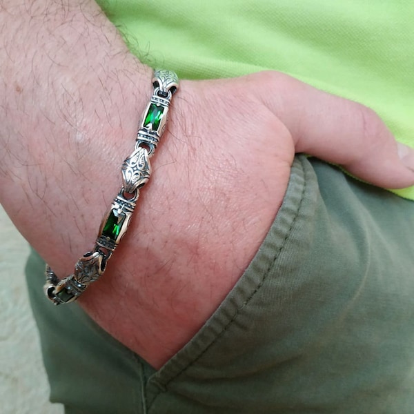 Bracciale da uomo in argento con pietre; Bracciale in argento sterling 925; bracciale da uomo; braccialetto d'argento smeraldo; braccialetto gotico; bracciali da uomo