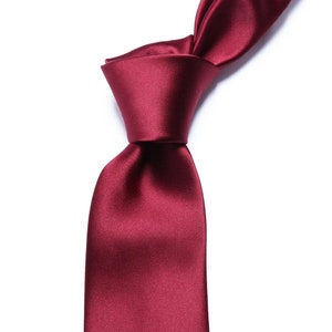 Burgundy Red Groomsmen Bow tie, tie and pocket square set for weddings