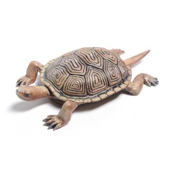 Sculpture de tortue en céramique cuite au bois sculptée à la main