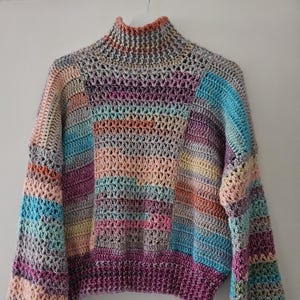 Handgemachte Rollkragenpullover, Langarm Patchwork Pulli, Multicolor Sweater, handgehäkelt, Mehrfarbiger Damenpullover, Oversize Pullover