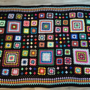 Granny blanket, handmade blanket, granny squares, granny square blanket, granny crocheted blanket, plaid, blanket approx. 185 cm x 132 cm, boho blanket, cuddly blanket