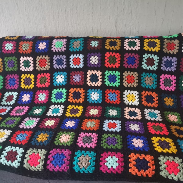 Oma Decke,handgemachte Decke,Granny Squares, Granny-Square-Decke,Oma Gehäkelte Decke,Plaid, Decke ca.215cm x 130 cm, Bohodecke ,Kuscheldecke