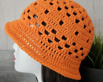 Crocheted women's hat, brimmed hat, crocheted summer hat, crocheted spring hat, pure cotton hat, airy beanie, chemo hat