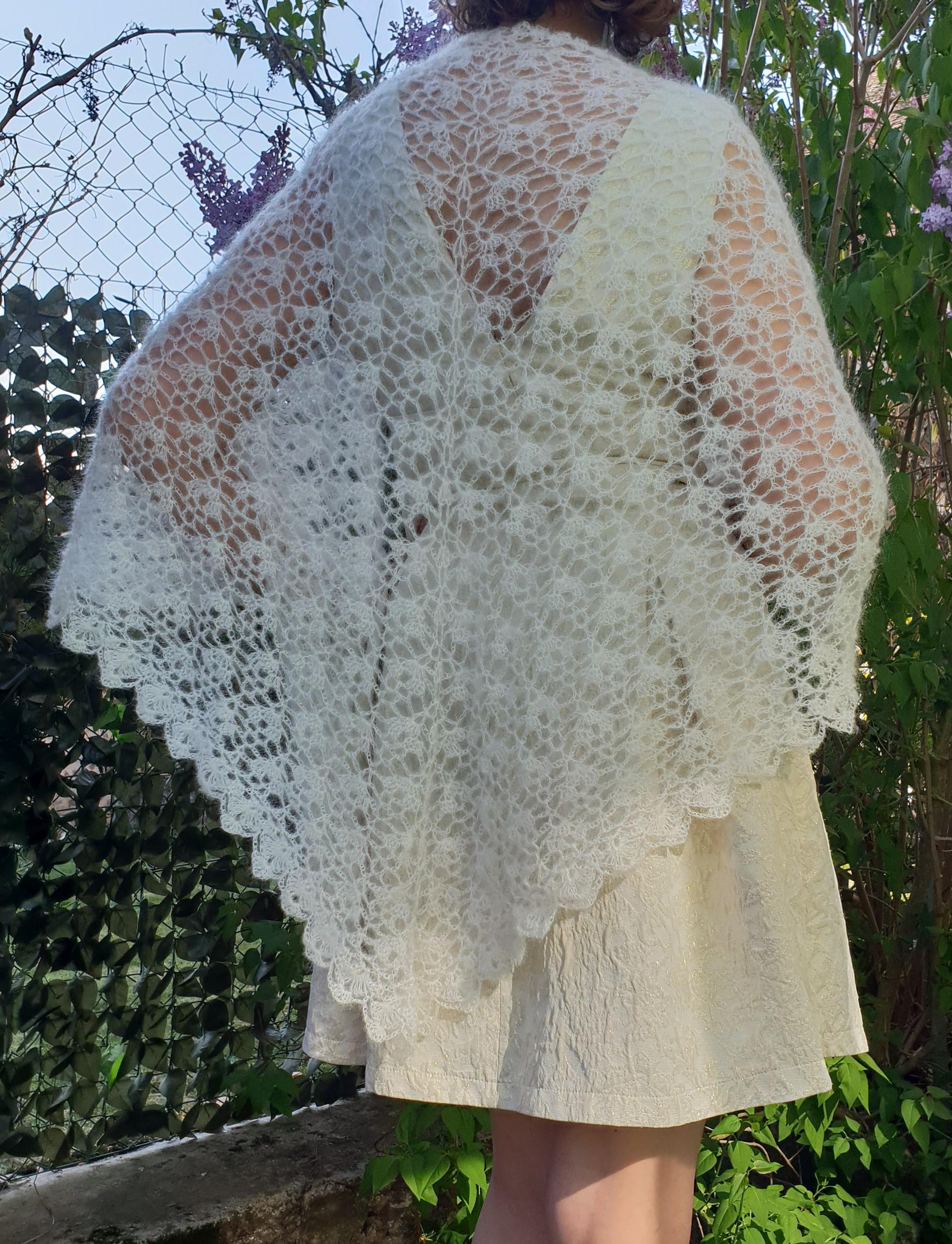 Châle Mariée En Dentelle Brodée - Polyester - Longueur ~135-175 Cm - Accessoire Cérémonie Traditionnelle Ou Cocktail