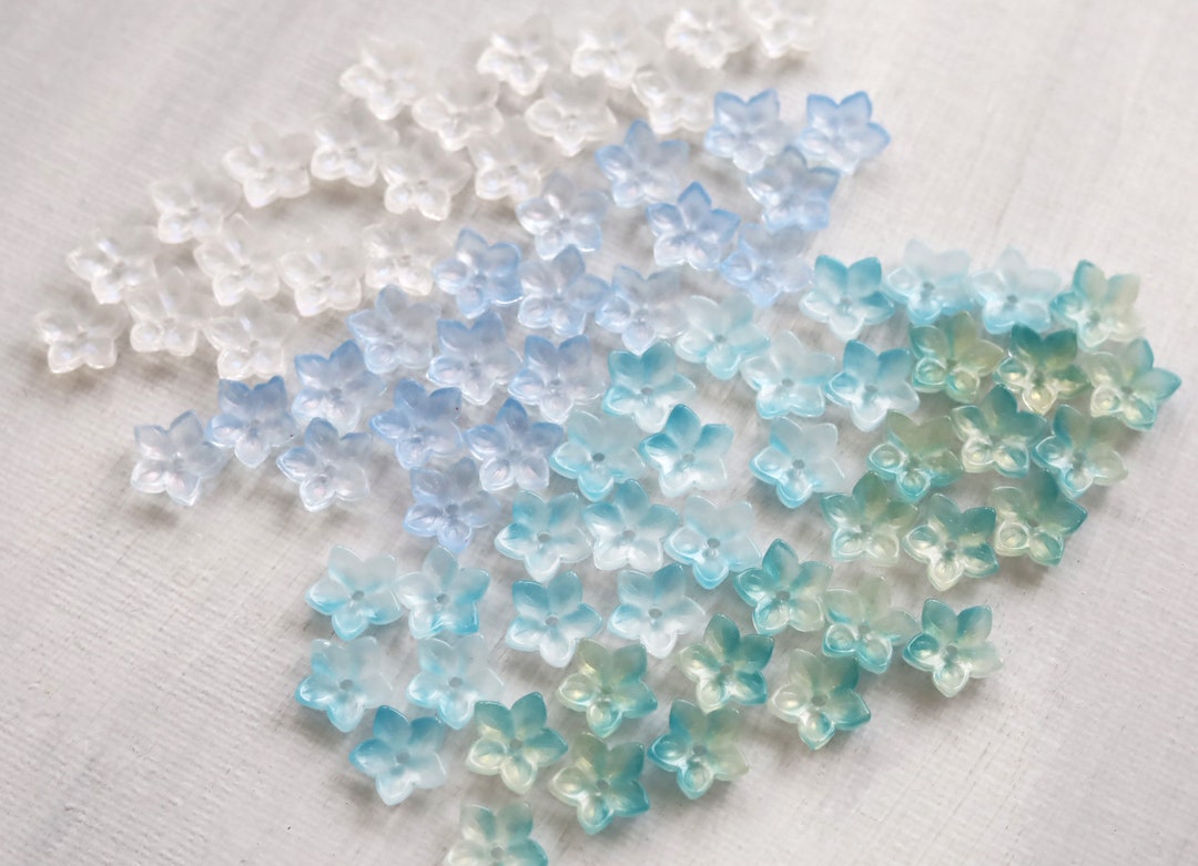 20PCS 12mm Flower Beads. Small 5 Pointed Petals Glass Flower Beads