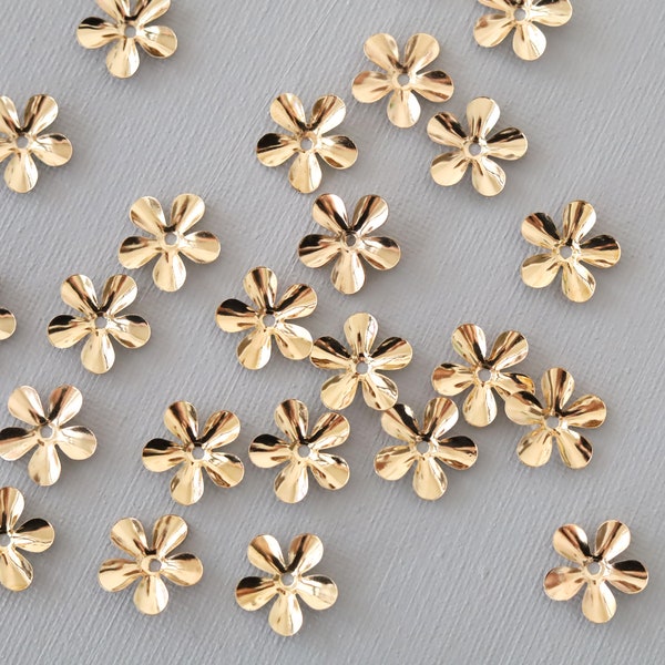 20 PCS  15mm Gold Silver Flower Bead. metal flower bead caps. 5 petal flower bead. jewelry making supply. hair accessory supply