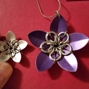 Now 2 sizes! Scalemail chainmail flower. 5 Petal.