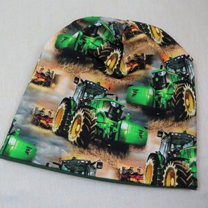 Beanie hat, tractor green Mütze