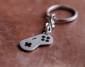 Nintendo Super NES Joystick Keychain, Keyring Joystick, Joystick Super NES Keyring, Gaming Keychain, Nintendo Super NES Keyring