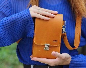 Leather Crossbody Cell Phone Bag: Minimalist Wallet Pouch