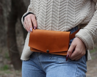 Leather Belt Bag Women’s Crossbody Purse Waist Pouch Small Minimalist Phone Bag Brown Leather Handbag Personalized Couple Custom Gift