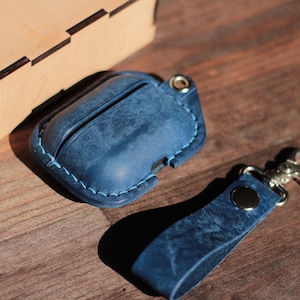 Airpod-hoesje met monogram, oplaaddooshouder, aangepaste lederen airpods-cadeau, gepersonaliseerde lederen handgemaakte Airpod-hoesje