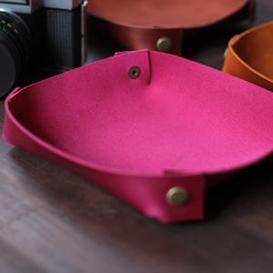 Foldable Leather Dice Tray: Desk Organizer & Catchall