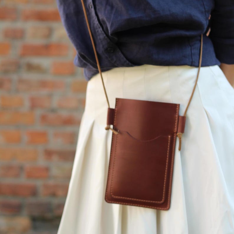 Slim Leather Crossbody Phone Bag: Personalized Minimalist Cell Phone Purse image 1