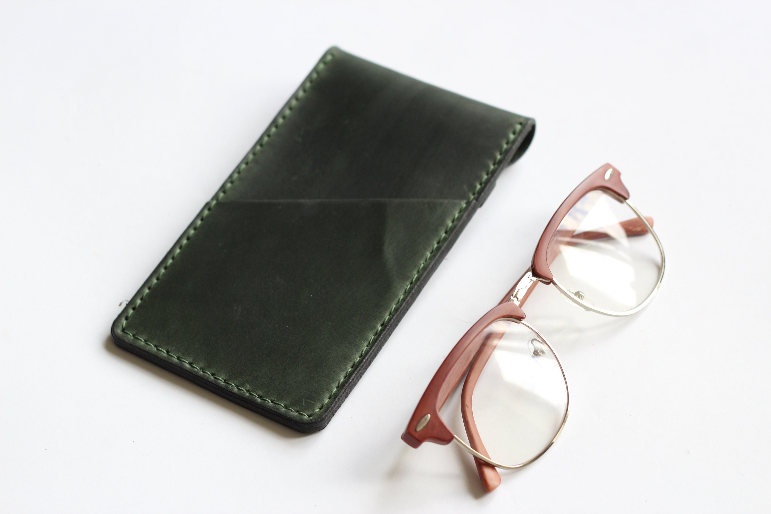 Leather glasses casegreen Glasses caseLeather Glasses | Etsy