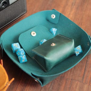 Bandeja y bolsa de dados de cuero, bandeja plegable para tirar dados, almacenamiento personalizado para juegos de mesa, organizador de escritorio portátil de cuero, regalo para jugadores