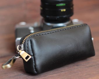 Leather Keychain Wallet: Slim Zipper Pouch & Key Holder