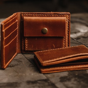 Cartera de cuero marrón, billetera minimalista, grabada, hecha a mano, regalo, billetera plegable personalizada para hombre, billetera personalizada, regalo para hombre