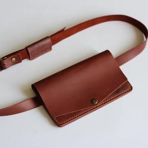 Gürteltasche Leder Braun Leder Gürteltasche Leder Hüfttasche Leder Handmade Gürteltasche Minimalistische Leder Gürteltasche Gürteltasche Geldbörse