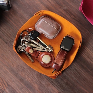 Leather Valet Tray Catchall Storage Yellow Tray for Desk Office Keys Wallet Custom Handmade Stylish Organizer Personalized Keys Holder
