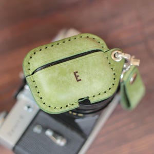 Airpod 4 Case with Keychain Leather Purse for AirPods Pro Versions Custom Gift for Christmas Leather Airpod Case Personalized Leather Pouch