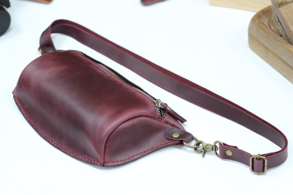 Larswon Belt Bag for Women, Synthetic Leather Belt