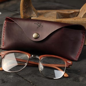 Leren brillenkoker Slim zonnebrillenzakje Aangepast Vaderdagcadeau voor hem Gepersonaliseerde brillenkoker voor mannen leesbrillentas